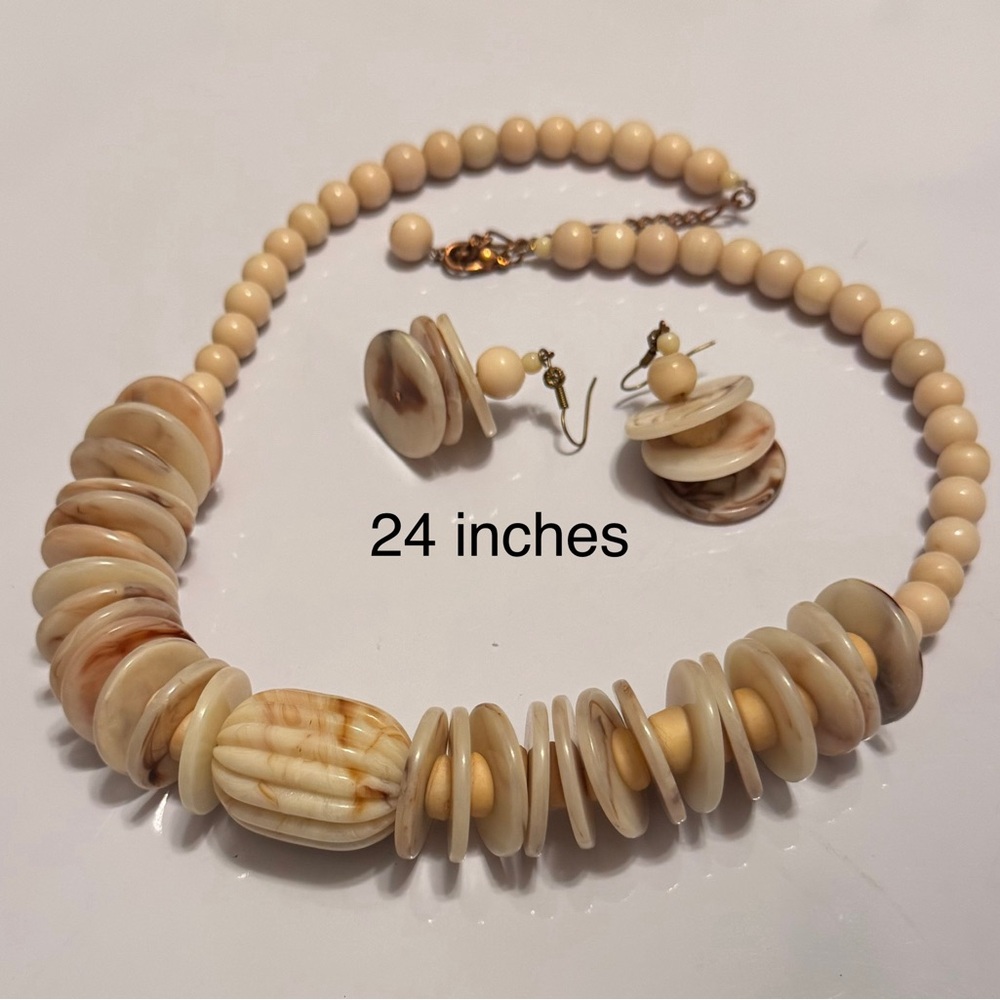 Chic Cream Beaded Necklace and Earring Set